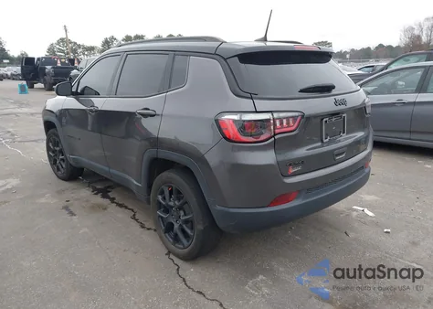 2023 Jeep Compass Altitude 4X4 z USA, uszkodzony, nr VIN 3C4NJDBN1PT507232